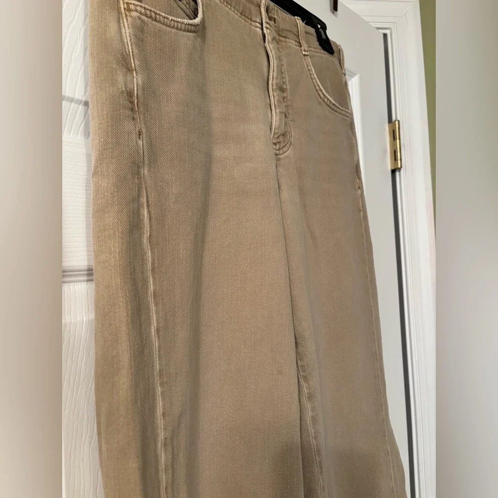 Anthropologie Pilcro The Adi Tan Pants with Raw Edge Hem Size 28 - Picture 4 of 12